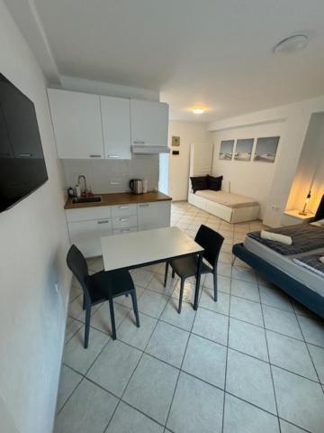Appartamento Cozy Flat Near Tivoli Park With Free Parking Lubiana Esterno foto